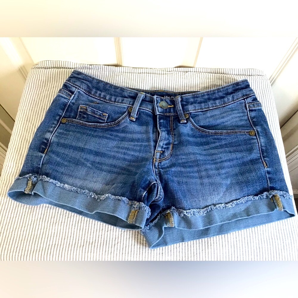 Mossimo denim Mid-Rise Midi shorts